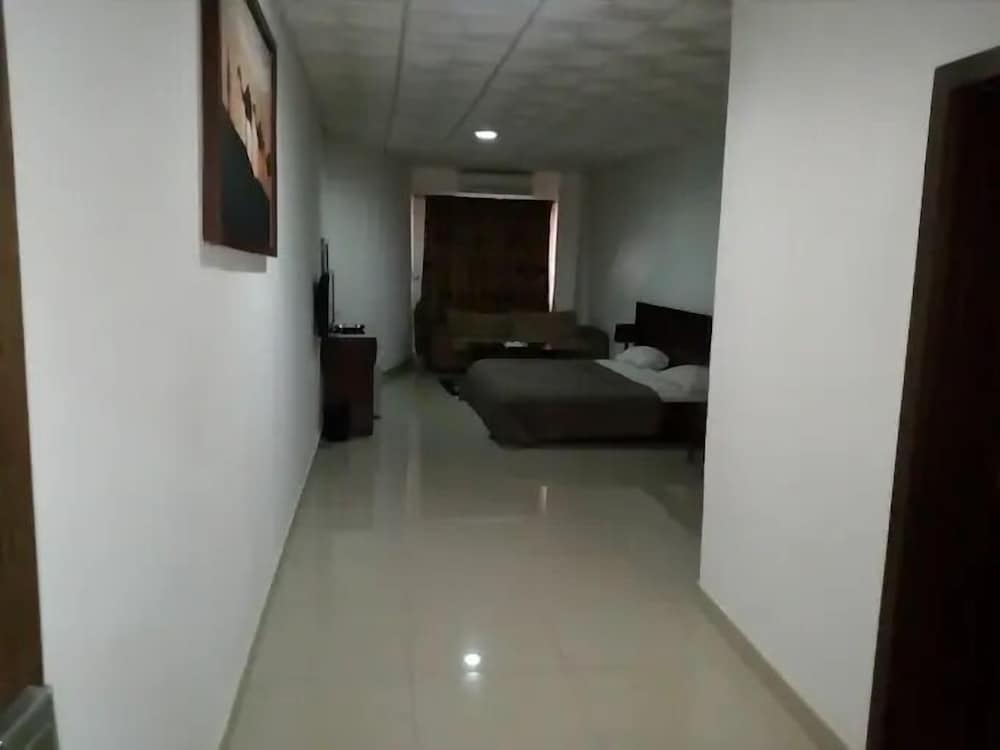 Deluxe Room, Balcony, City View photo 3