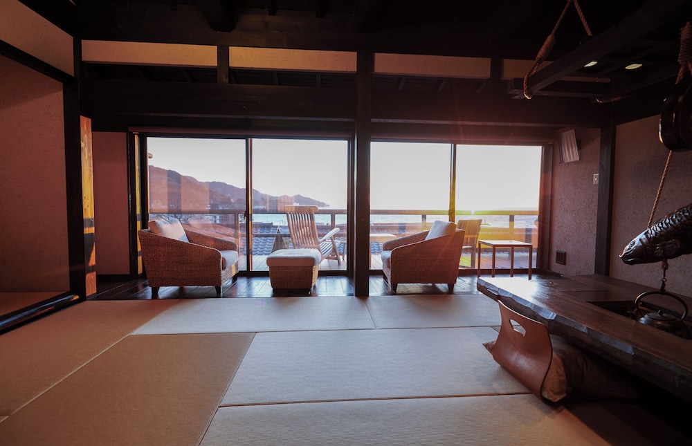 Twin Room with Tatami Area and Open-Air Hot Spring Bath, Sea View [SUMIRE], Non Smoking photo 1