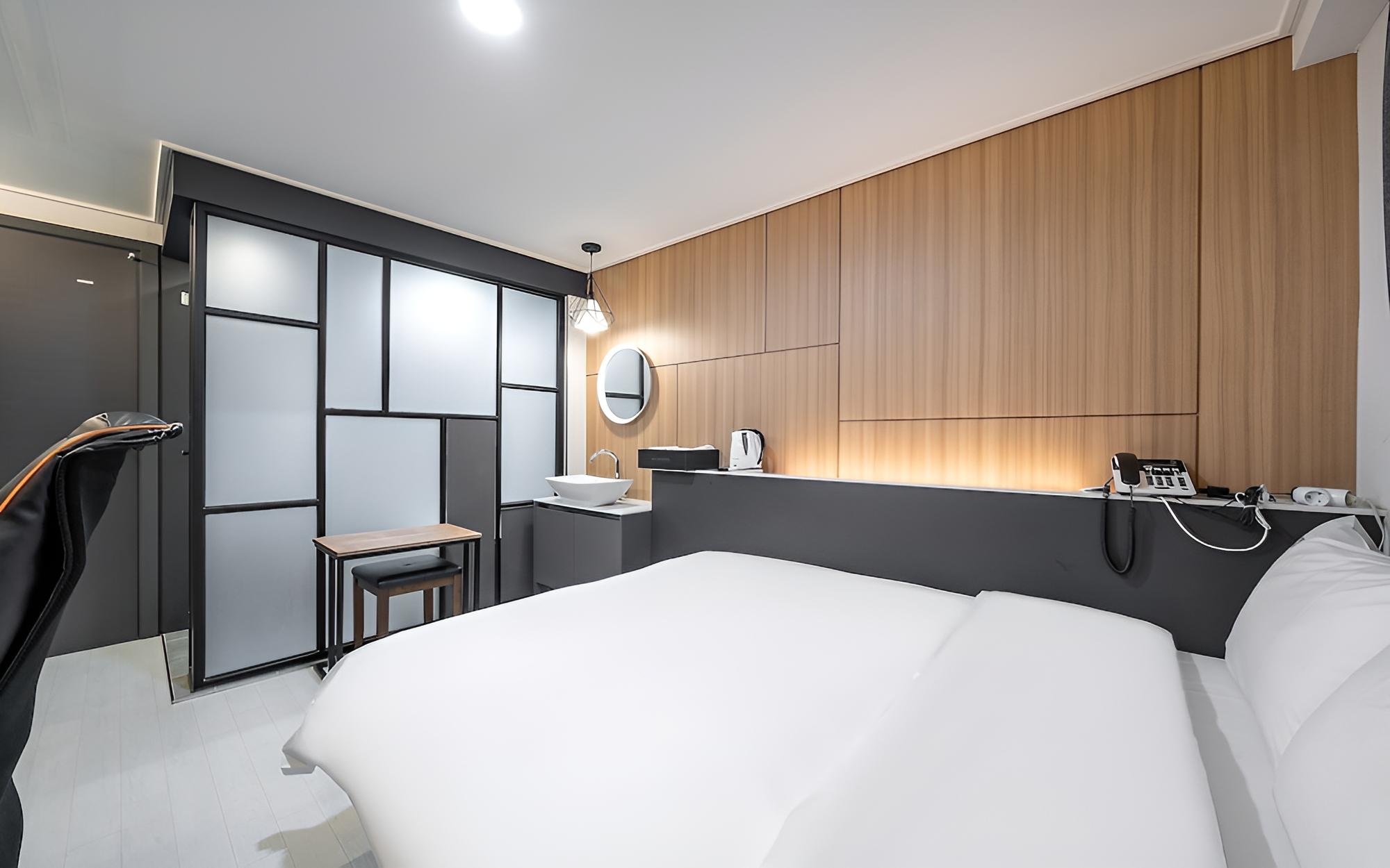 Room (Game 2PC (Netflix available GTX1060 1) photo 3