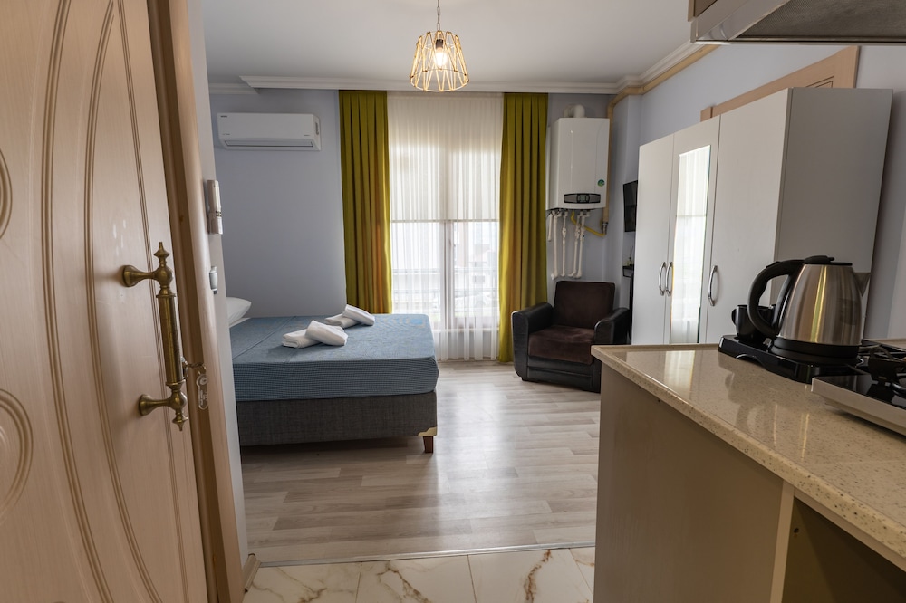Economy Apartment photo 2