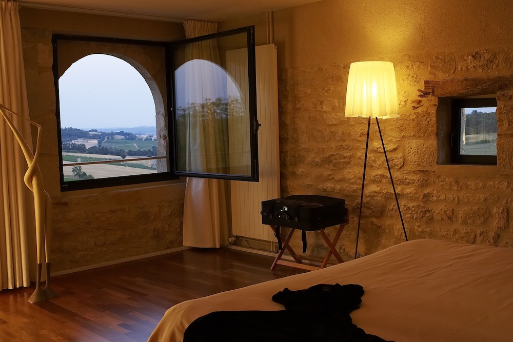 Panoramic Triple Room photo 2