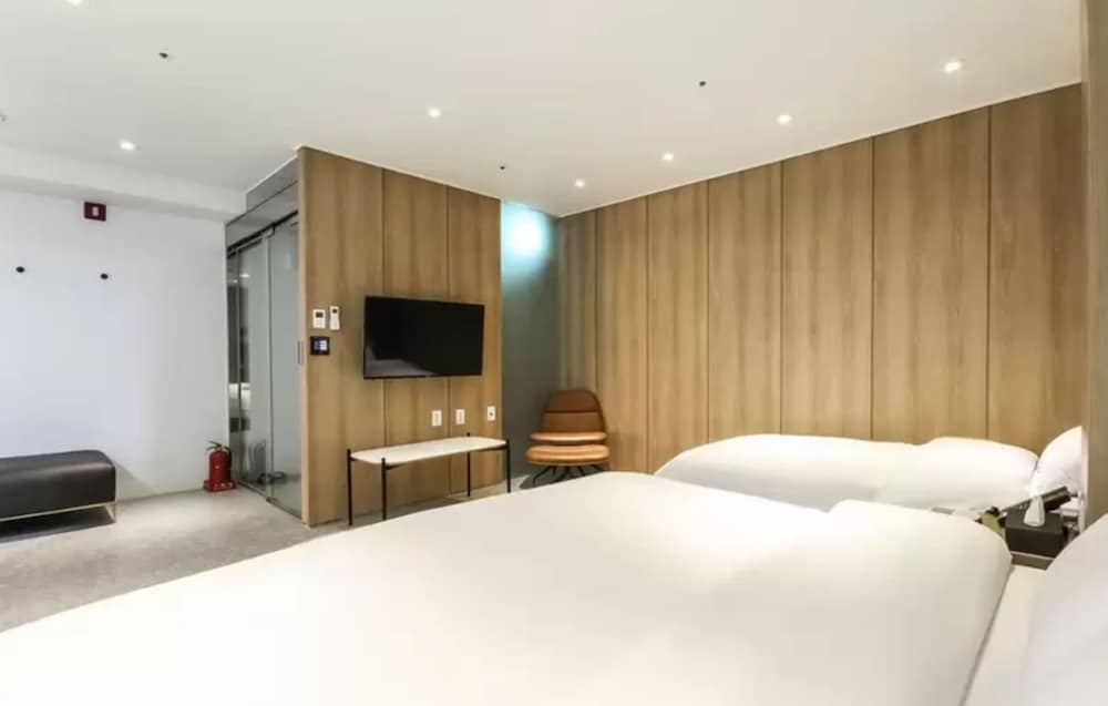 Party Room (B1) - Photo 13