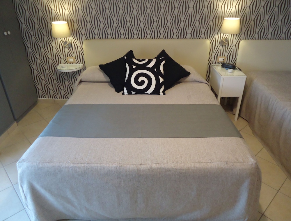 Triple Room, Sea View photo 2