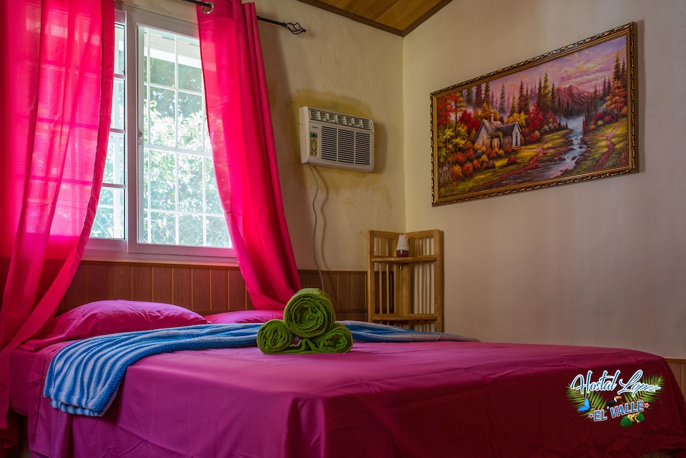 Deluxe Suite, 1 Queen Bed with Sofa bed, Non Smoking, Garden View photo 1