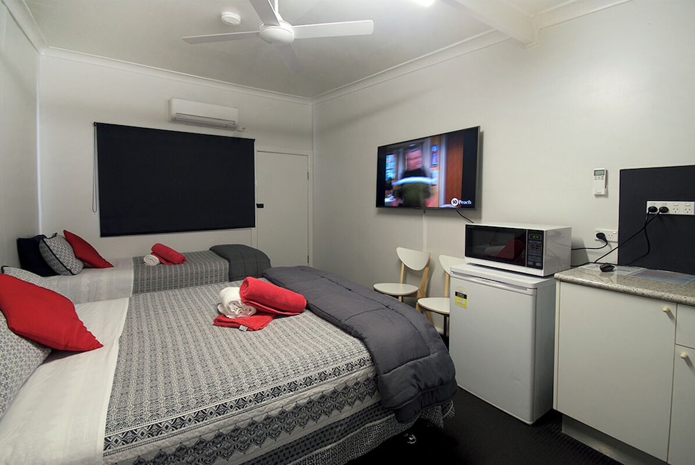 Comfort Triple Room, Multiple Beds, Private Bathroom, Garden View photo 2