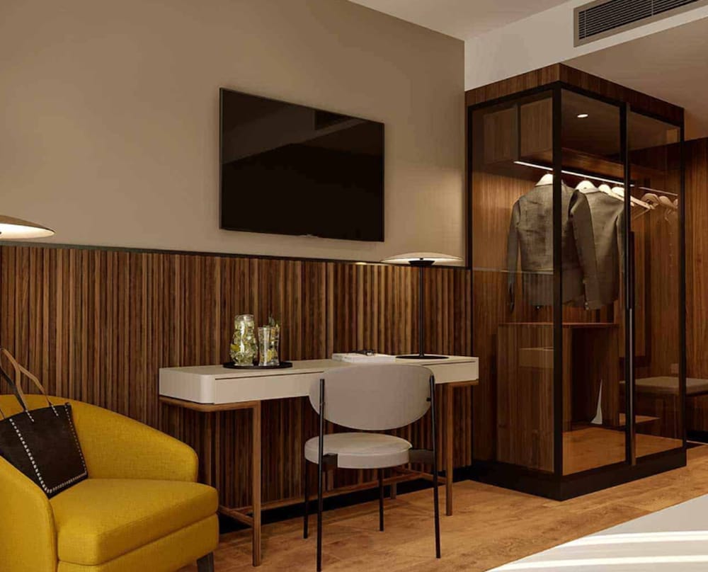 Premium Triple Room photo 2