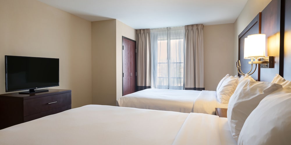 Suite, Multiple Beds, Accessible, Non Smoking