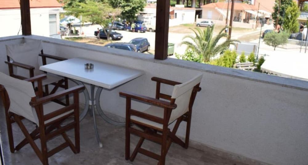 Triple Room, Garden View photo 3