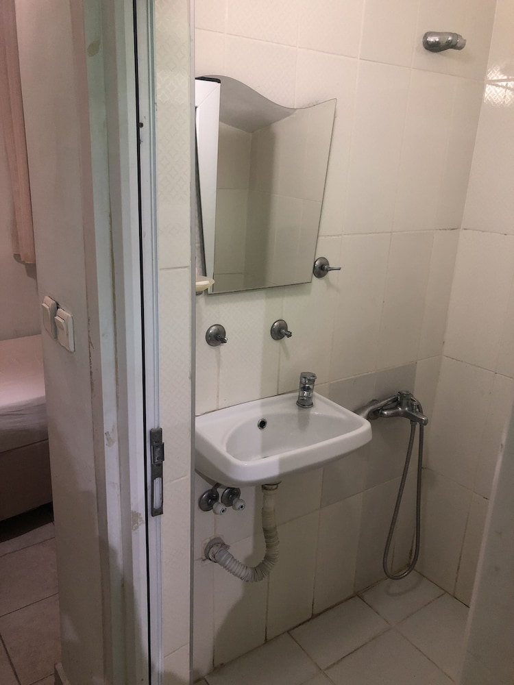 Standard Double or Twin Room photo 3