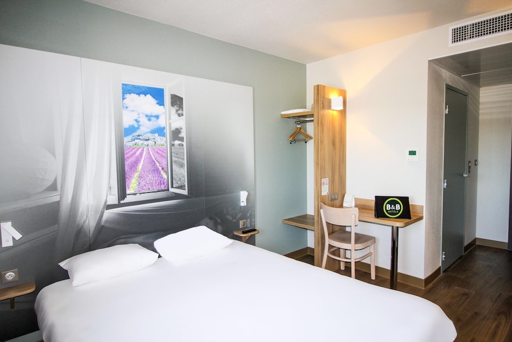 Double Room - Photo 6
