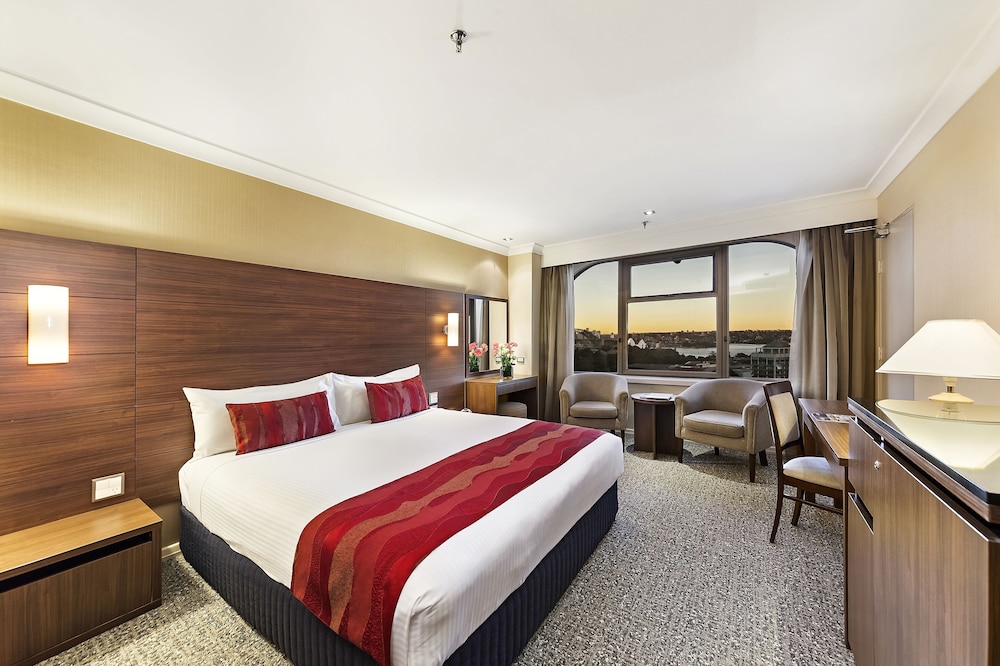 Deluxe Room, 1 King Bed Or 2 Single Beds, Harbor View thumbnail 5