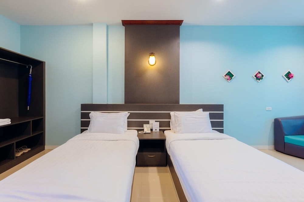 Standard Twin Room (B) photo 2