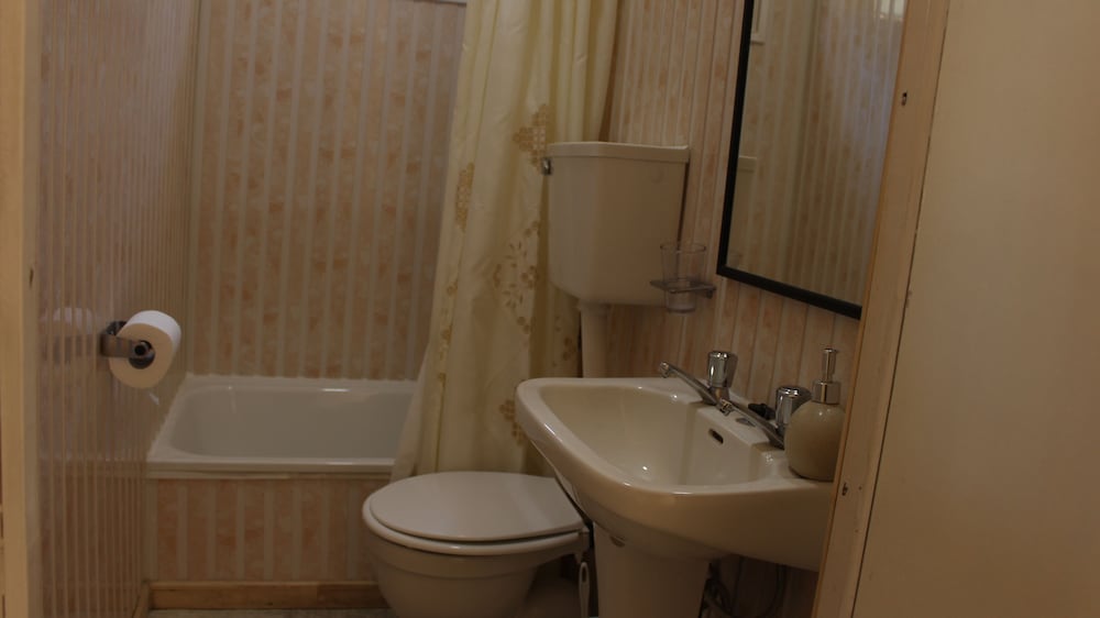 Standard Double Room, Private Bathroom, Garden View photo 2