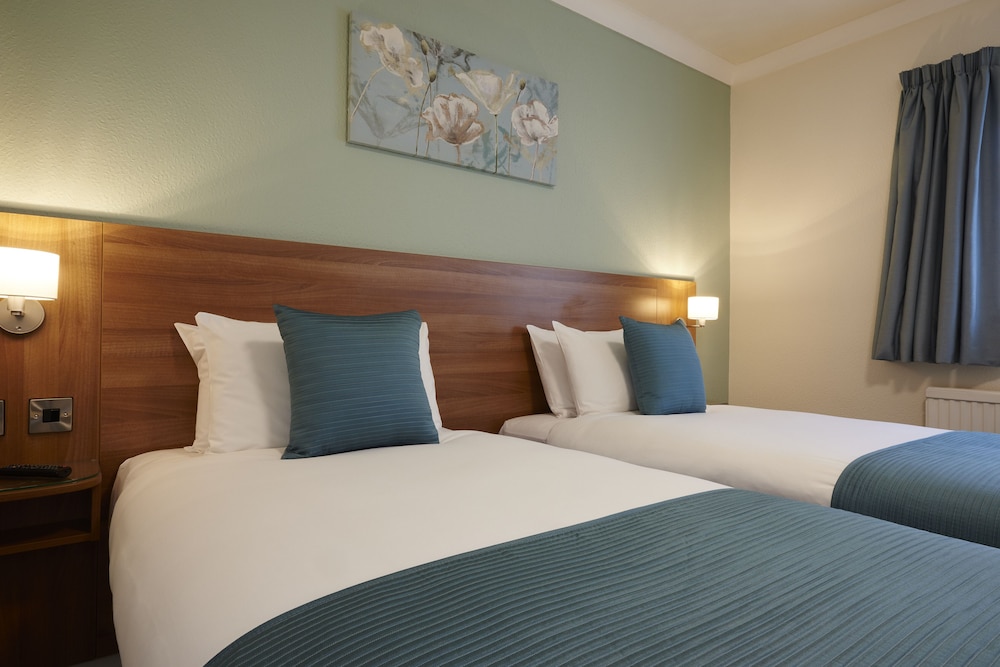 Classic Twin Room - Photo 3