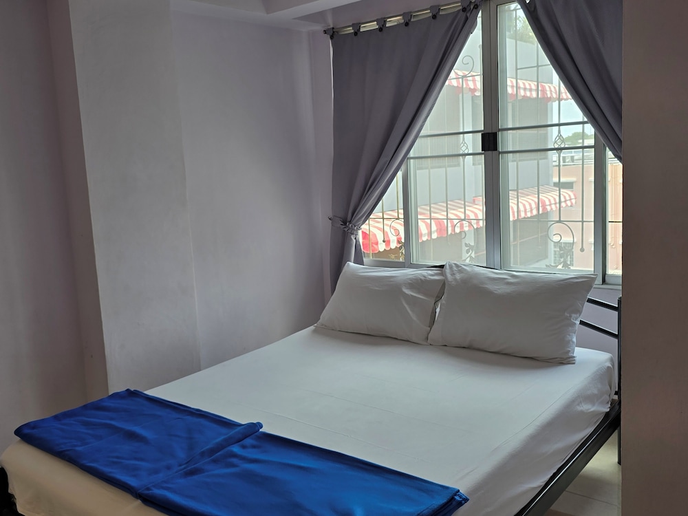 Standard Double or Twin Room photo 3