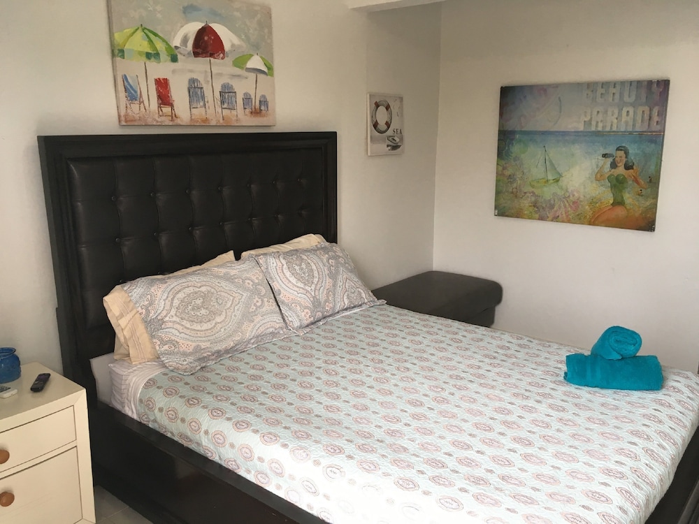 Ss 2c - Standard Room, 1 Queen Bed, 2nd Floor photo 2