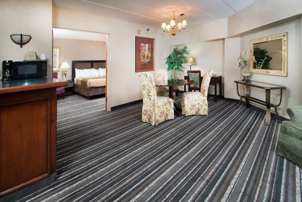 Suite photo 1