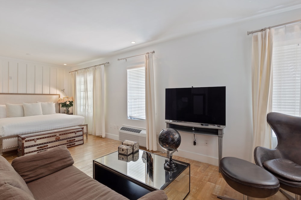 Shepley Suite - Photo 5