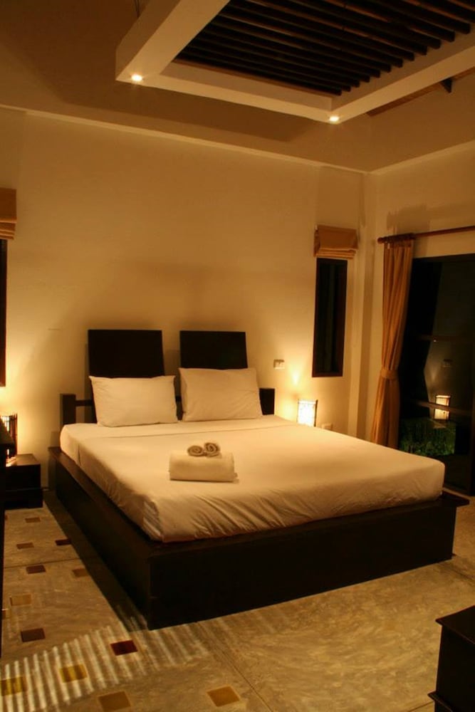 Deluxe Bungalow,