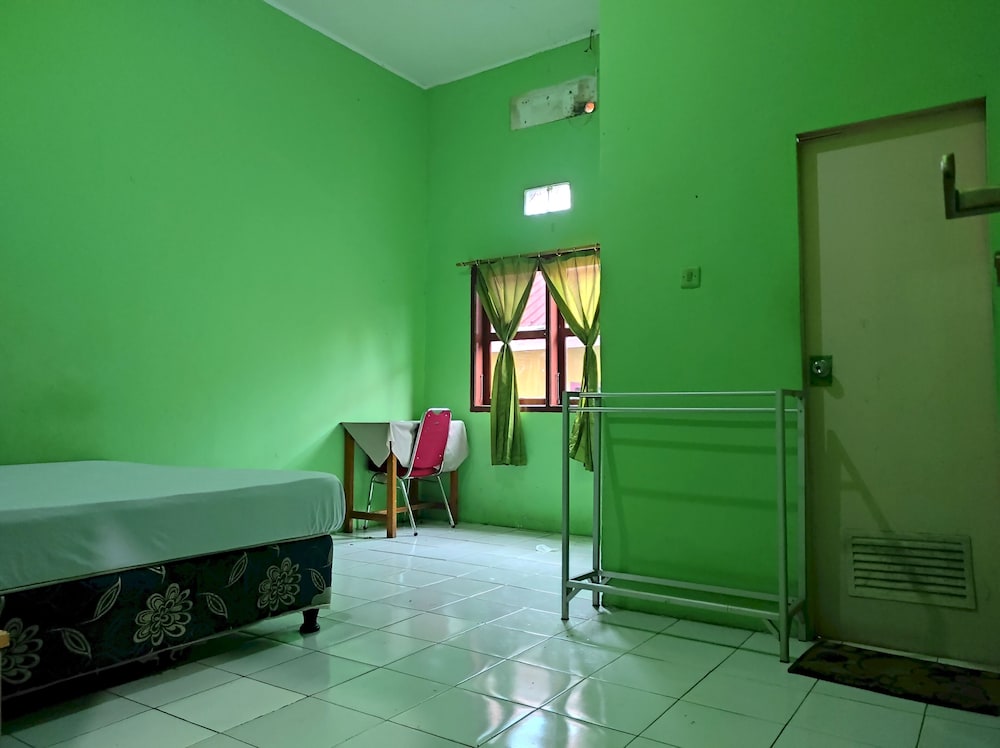 Standard Double Room - Photo 4