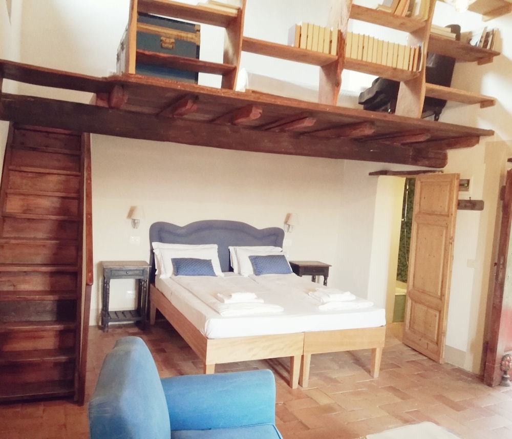 Junior Studio Suite, 1 Bedroom photo 3
