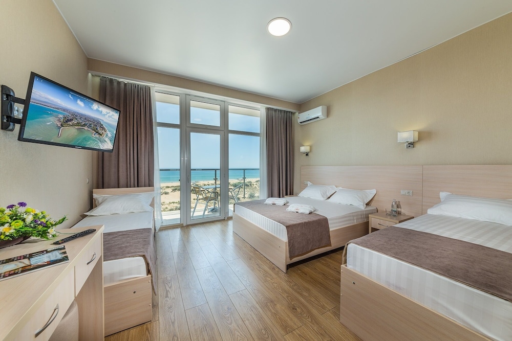 Family Quadruple Room, Sea View