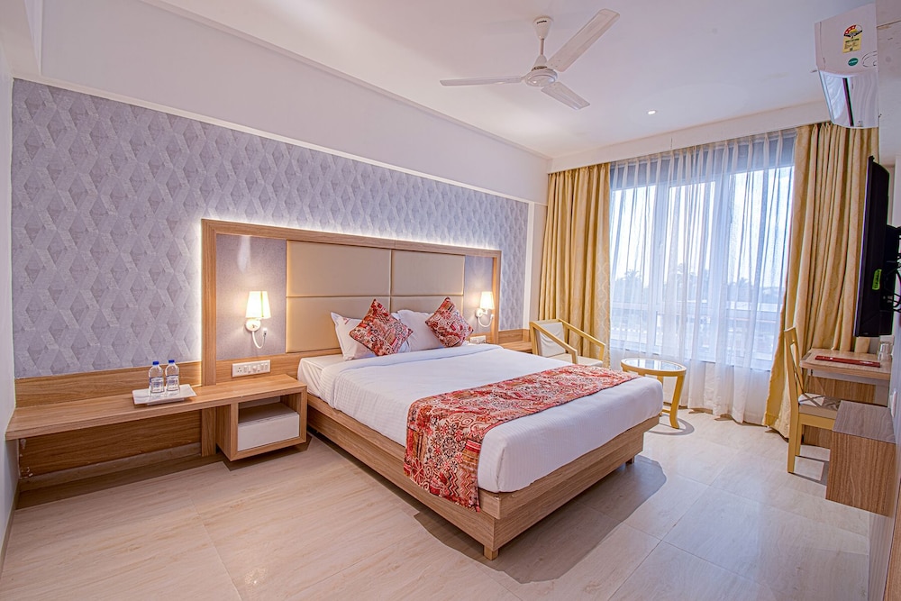 Deluxe Ac Room