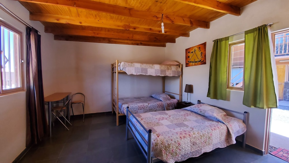 Triple Room, Multiple Beds photo 1