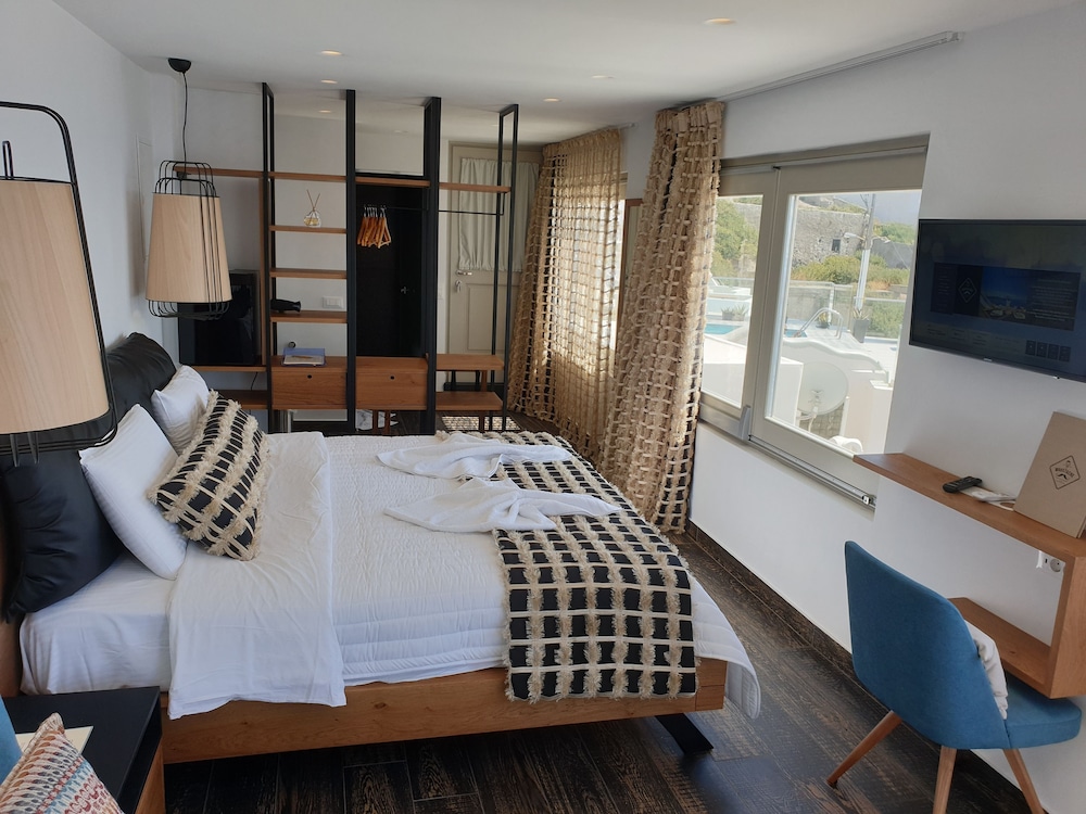 Honeymoon Suite, Private Pool, Sea View (Master)