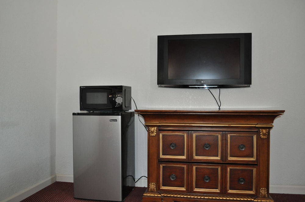 Deluxe Room, 2 Full Beds photo 3