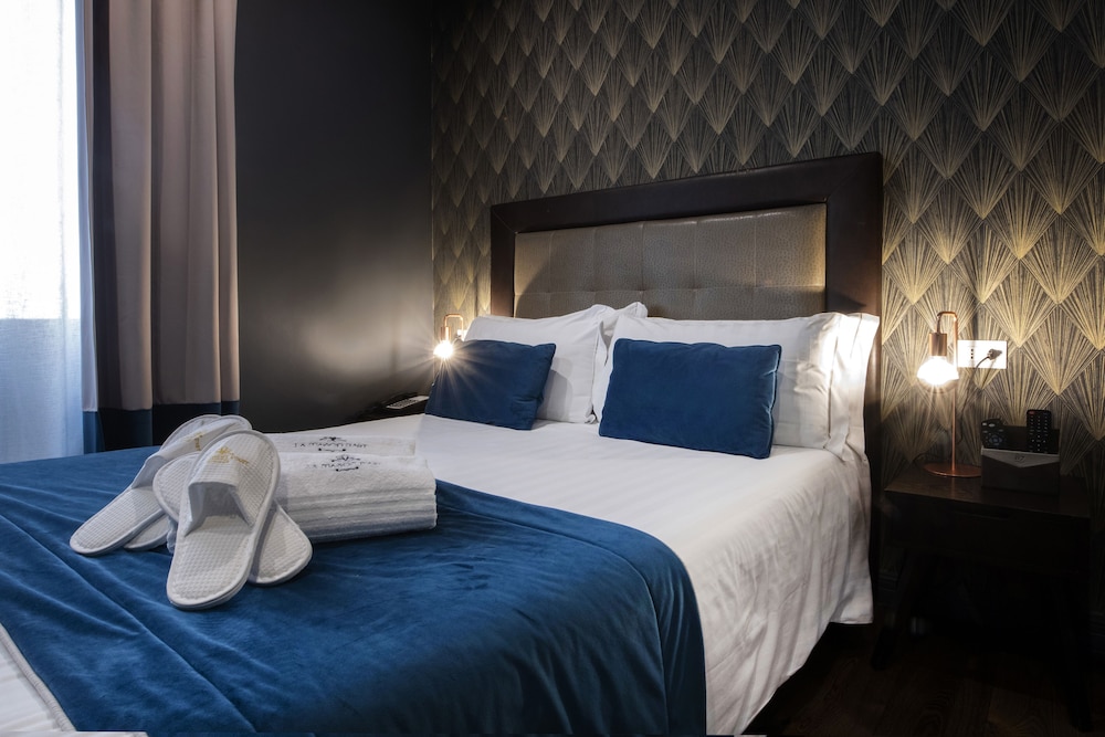 Suite photo 1
