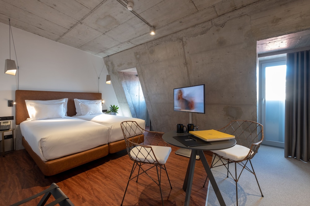 Double Room (attick)