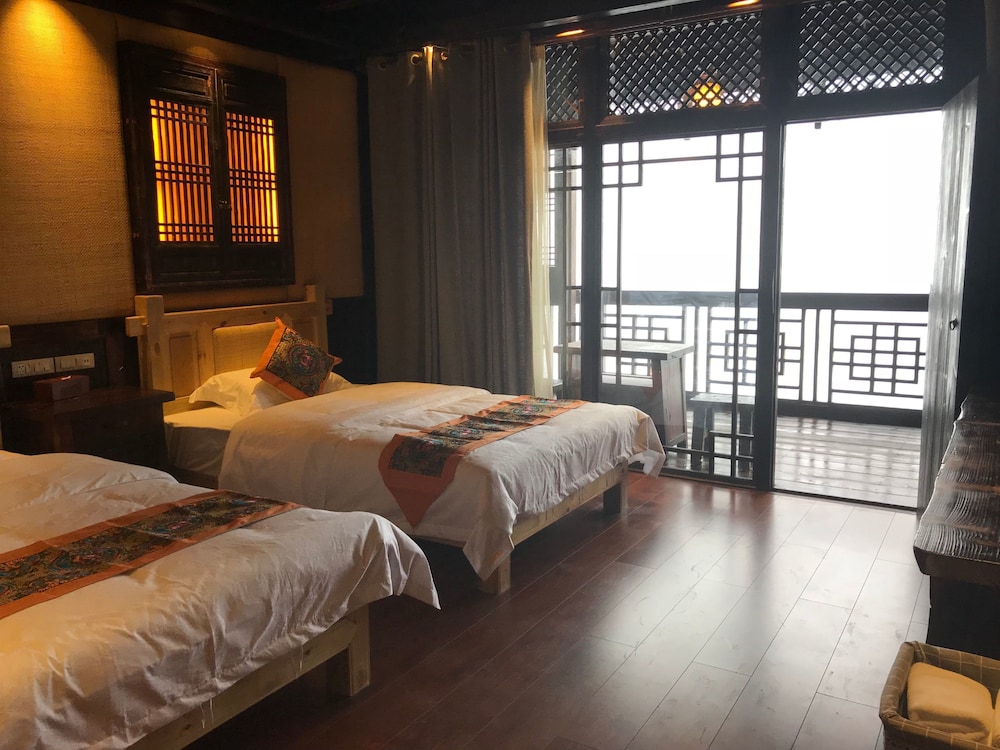 Deluxe Twin Room, Balcony (A) photo 2