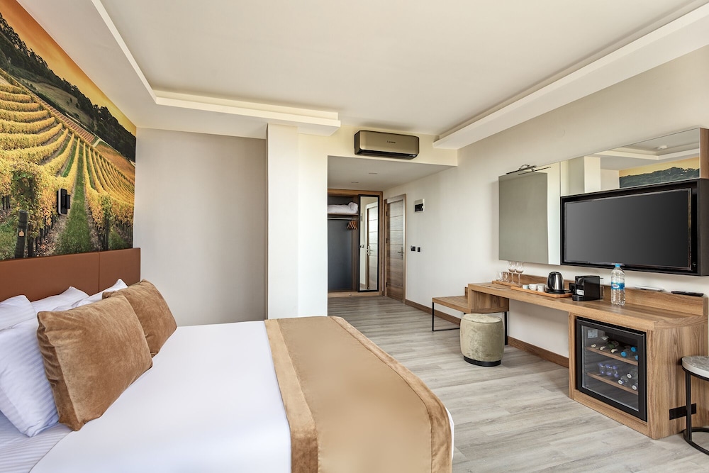 Standard Room photo 3