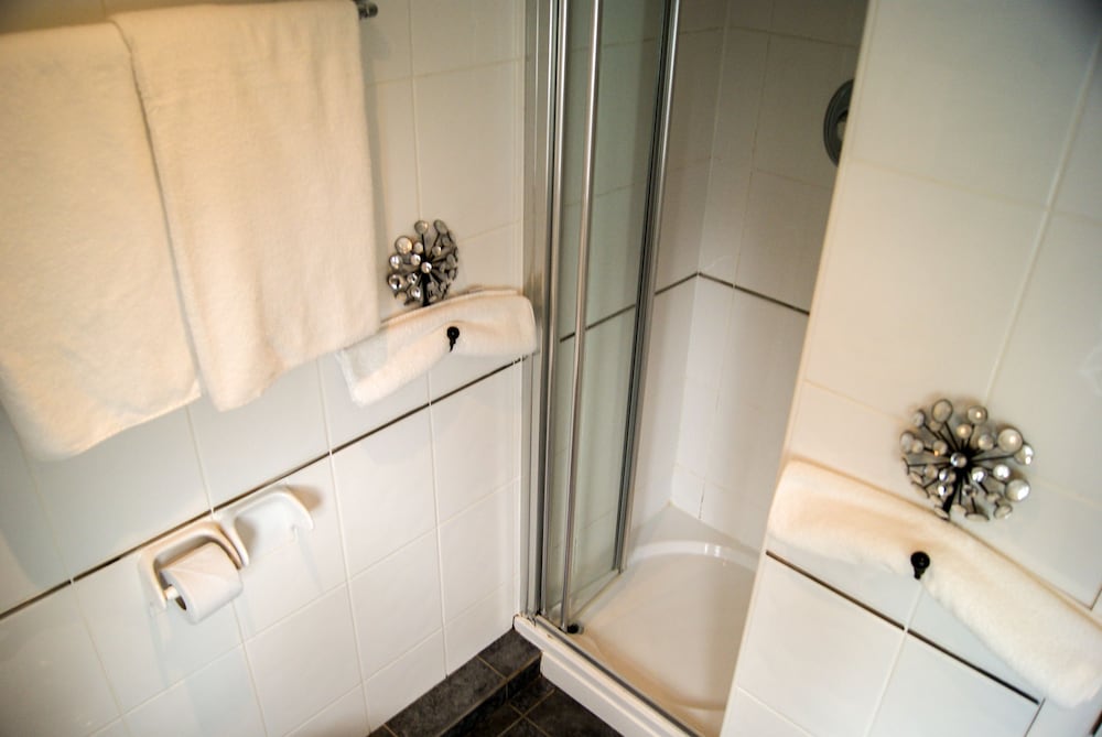 Compact Double Room - Photo 4