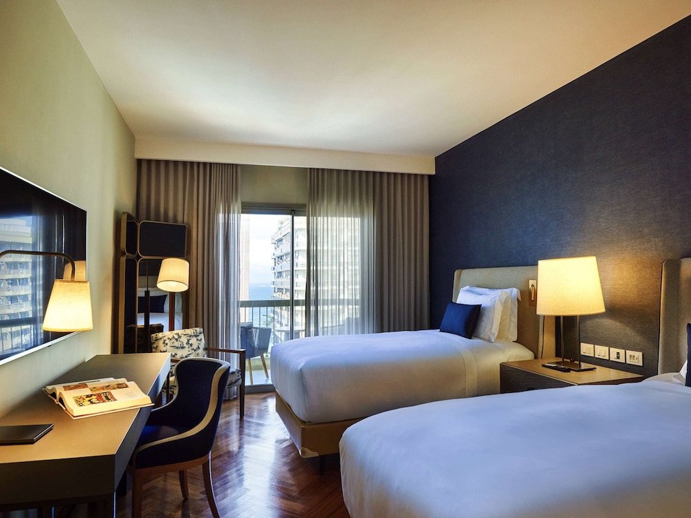 Deluxe Room, 2 Twin Beds, Sea View