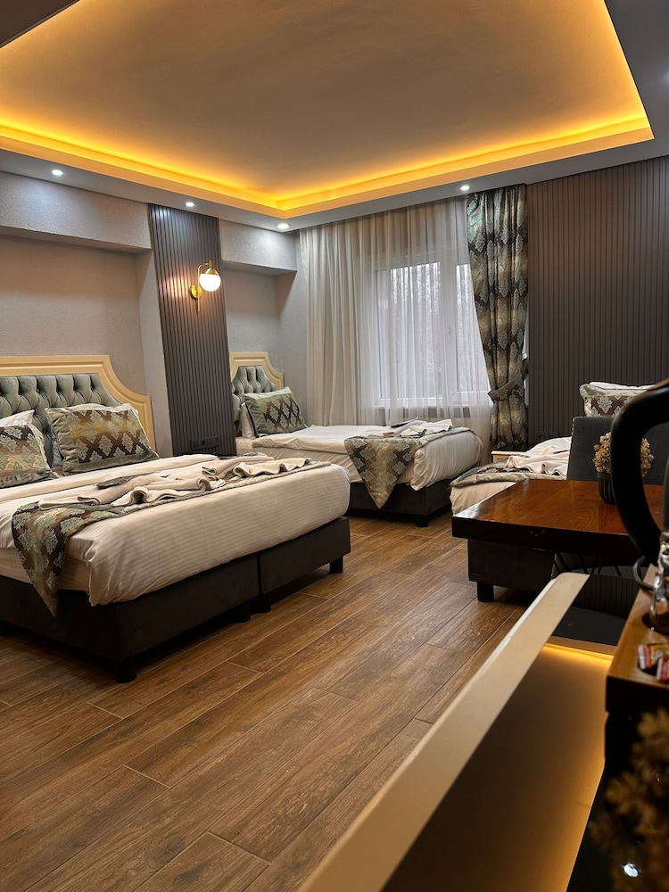 Family Quadruple Room photo 1