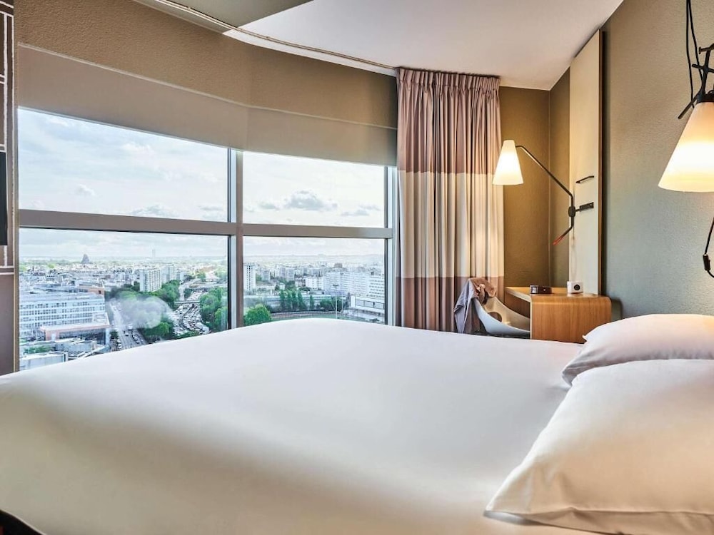 Standard room with 1 double bed (city view) photo 2