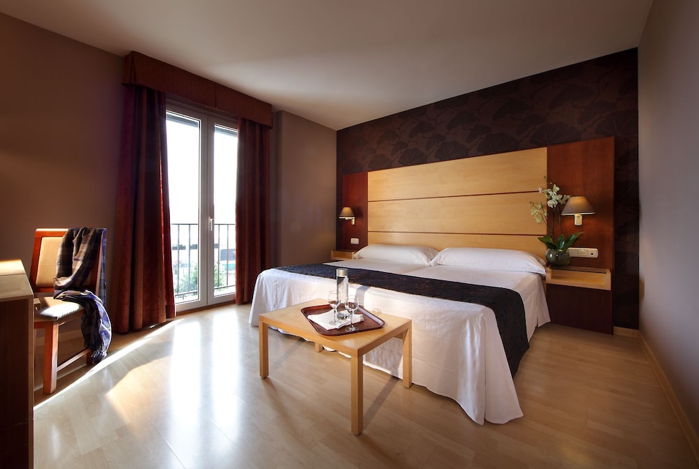 Habitación Estándar con Dos Camas Individuales