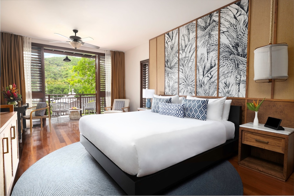 Junior Suite, 1 King Bed, Garden View (resort View)
