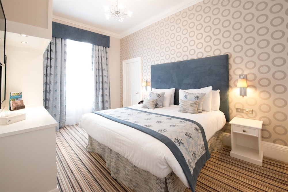 Standard Room, 1 Double Bed, Non Smoking (Small Room) - Photo 2