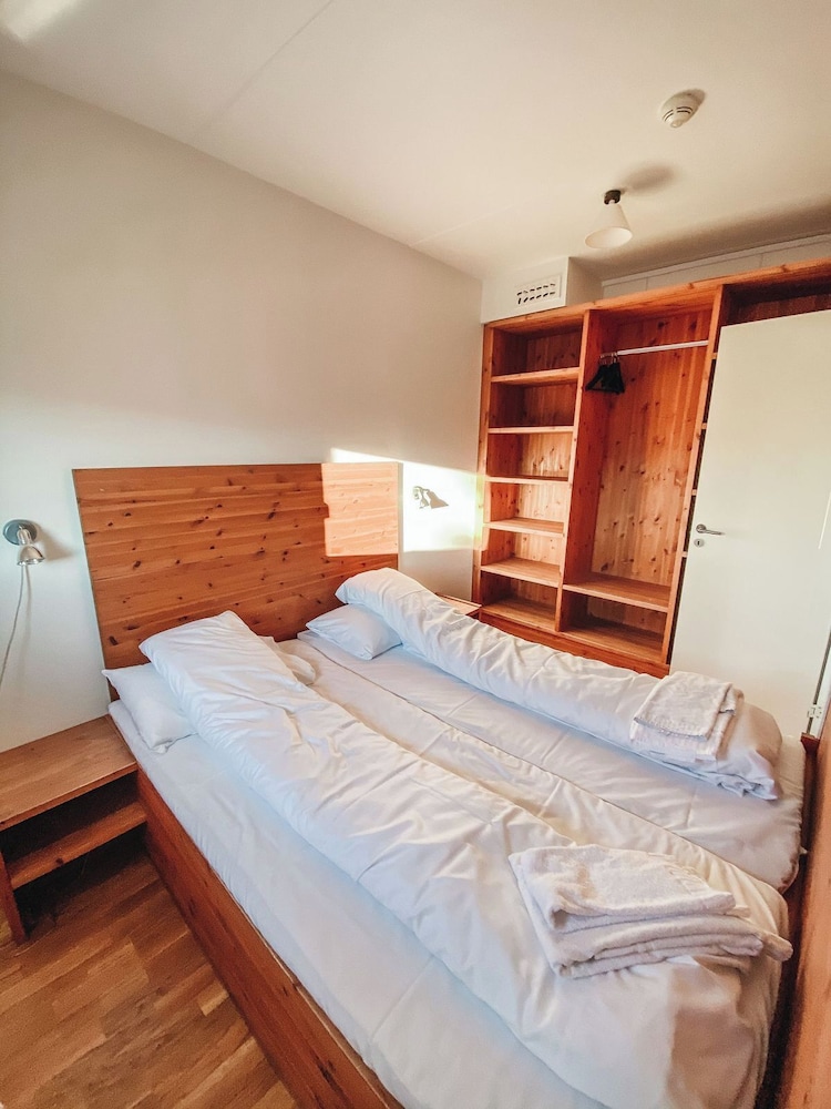 Apartment, 4 Bedrooms, Non Smoking, Mountain View photo 2