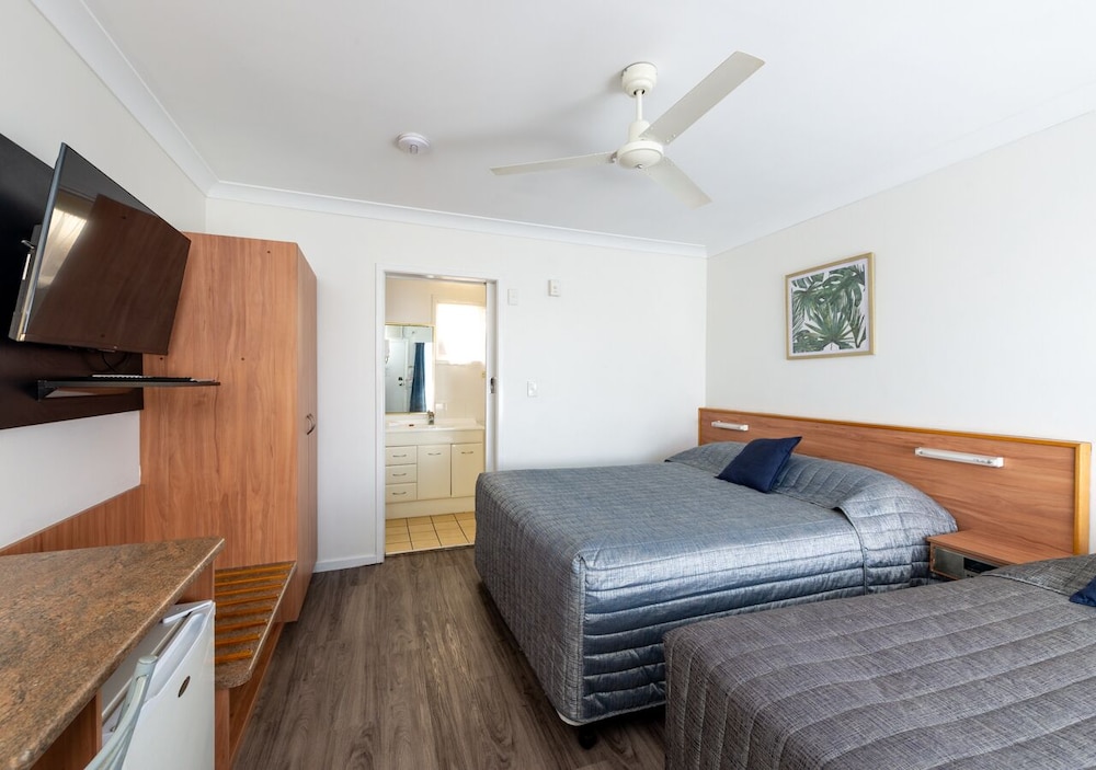 Standard Room, Non Smoking (Budget Twin Share) photo 2