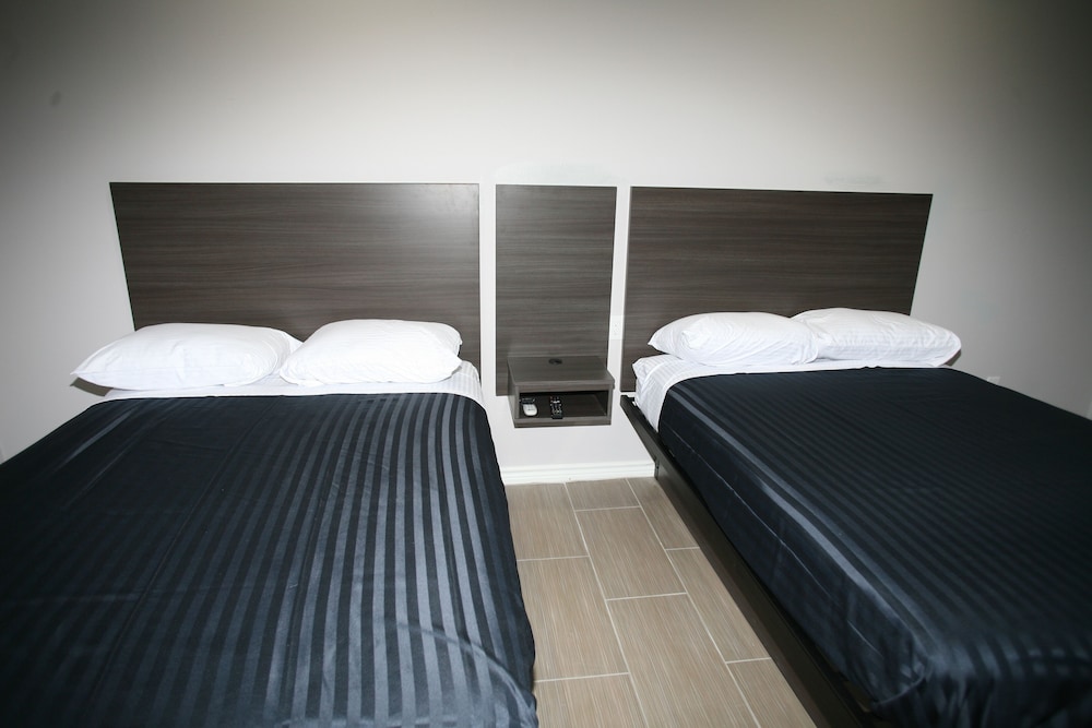 Basic Double Room photo 2