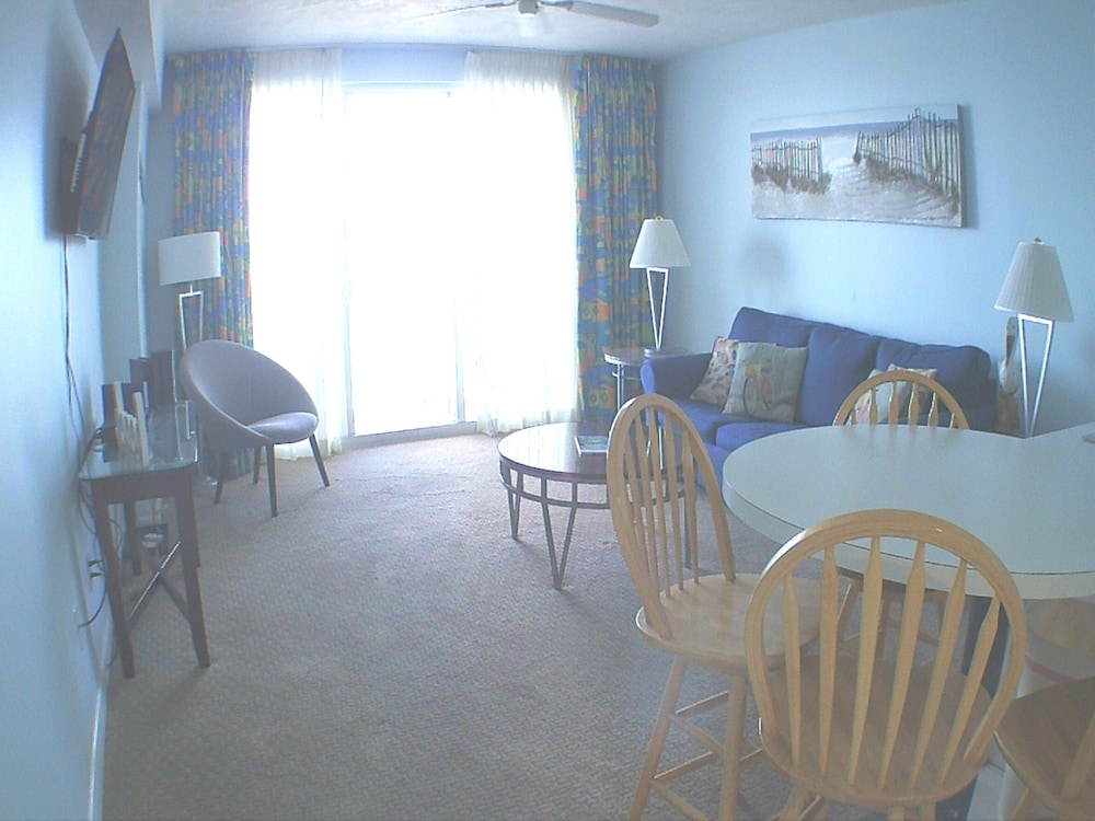 Condo, 1 Bedroom, Balcony, Oceanfront (1307)