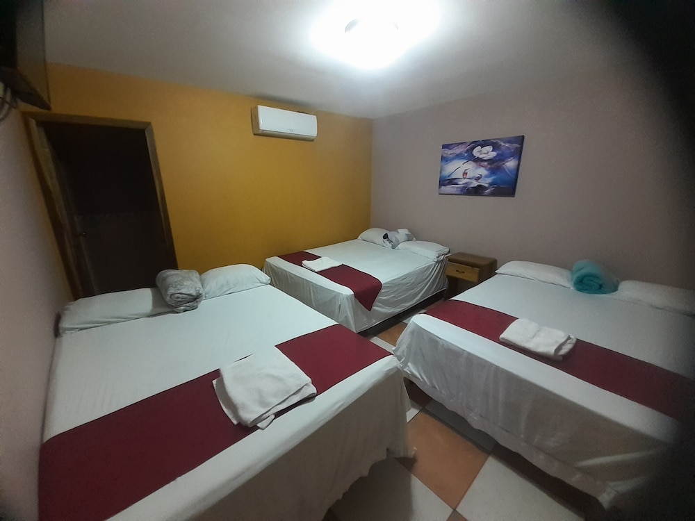 Basic Triple Room photo 2