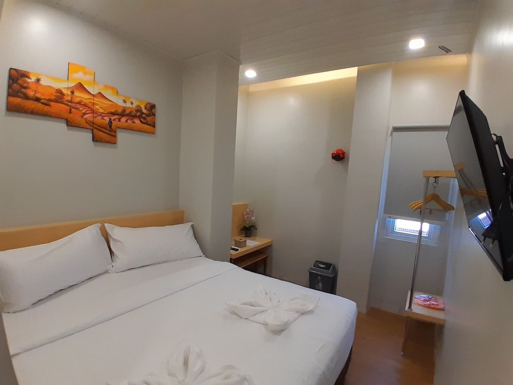 Deluxe Room - Photo 3