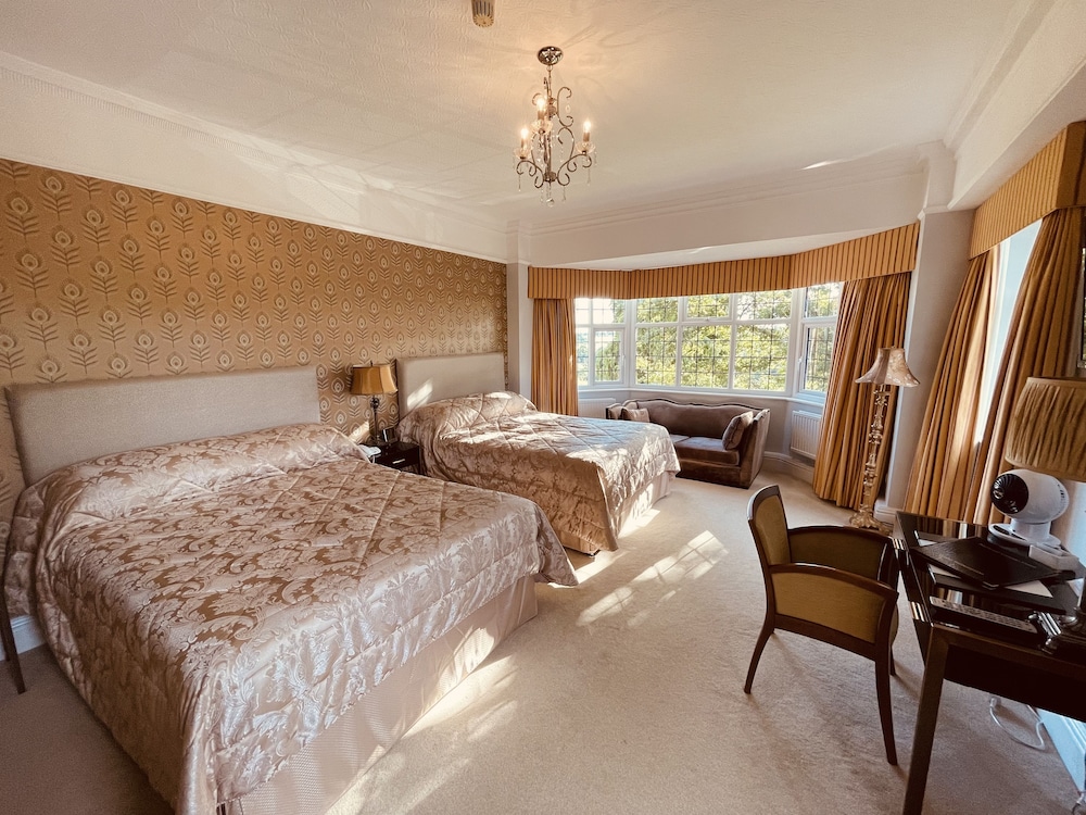 Family Double or Twin Room photo 3