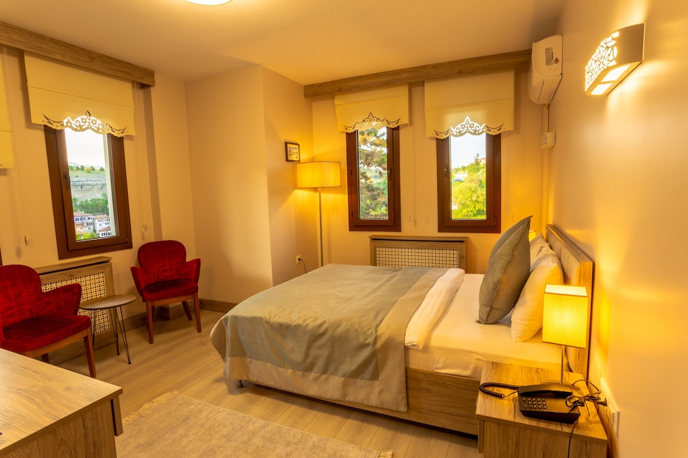 Standard Double Room, Non Smoking, Garden View