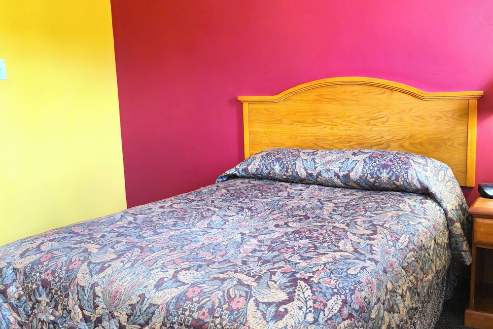 Room, 1 Double Bed, Smoking - Photo 1